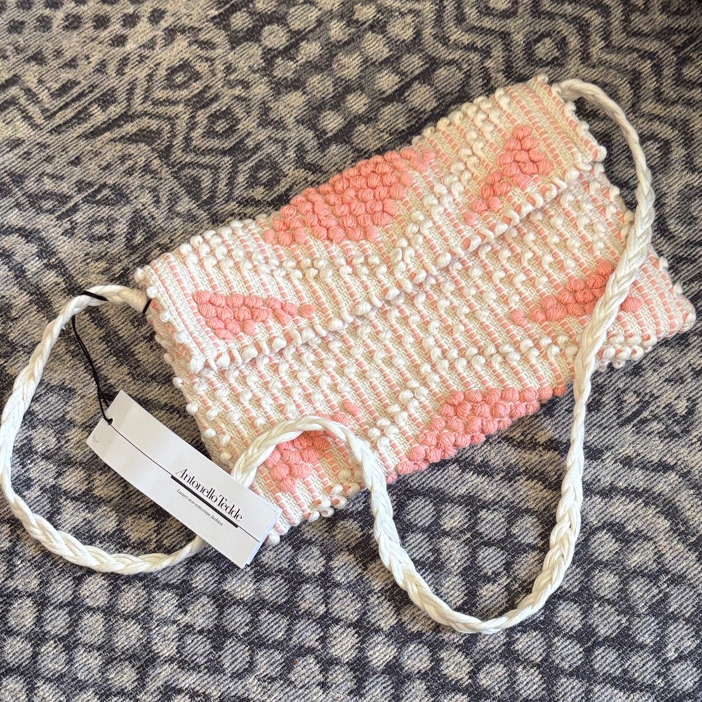NWT Antonello Tedde Handcrafted Pink and White Woven Bag